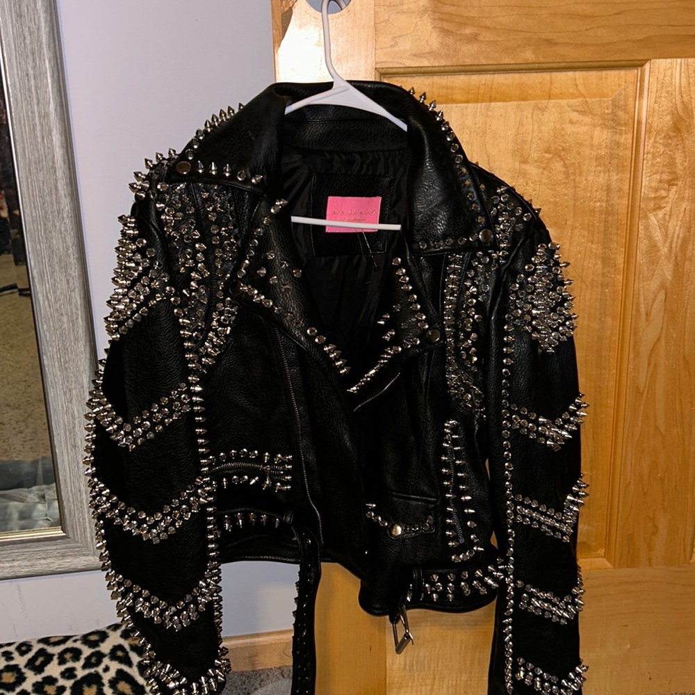 AKIRA spiky stud jacket!